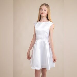 UDTFASHION designed by UN DEUX TROIS Cap Sleeve Boat Neck Dress